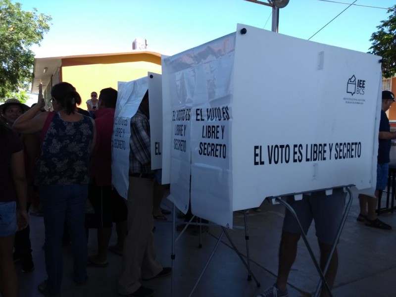 Con retrasos en algunas casillas inició jornada electoral