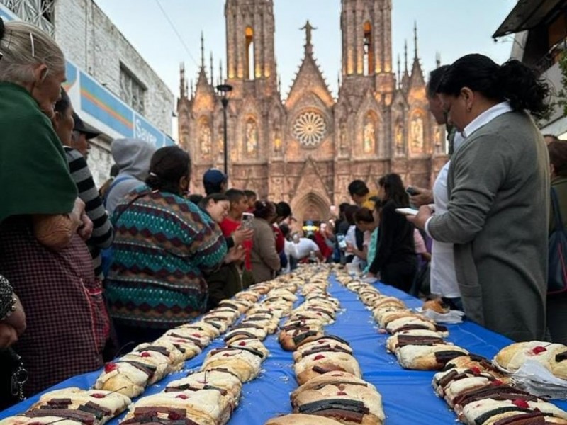 Con rosca de reyes, buscan reactivar afluencia turística en Zamora