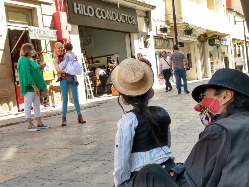 Con semáforo naranja, bajan la guardia en Zona Centro