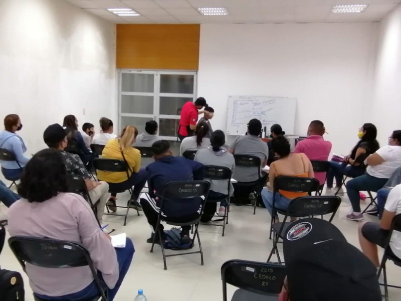 Con taller de barbería buscan fomentar el autoempleo en Jacona