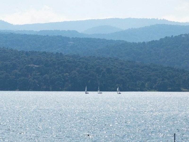 Conagua evalúa fractura de lago artificial en Valle de Bravo