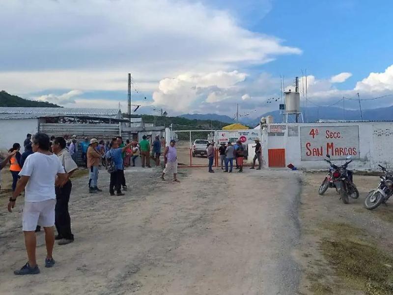 CONAGUA verificara cercanía de granjas al manantial 