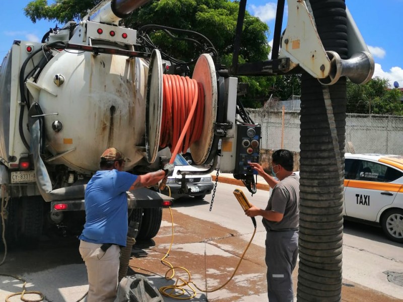 Conagua y SMAPA reanudan operativos de limpieza y desazolve