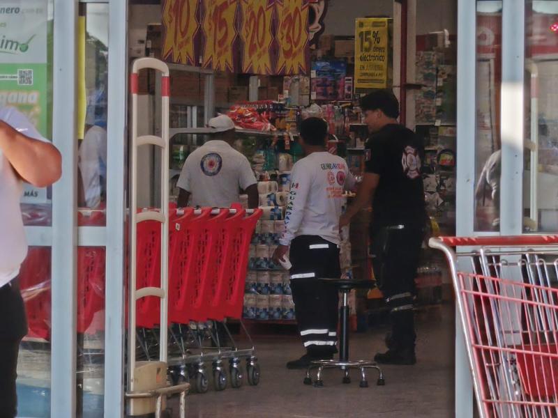 Conato de incendio  en tienda, movilizó a cuerpos de emergencia