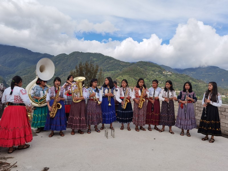 Concepción Hernández, directora de primera banda musical femenil en Oaxaca