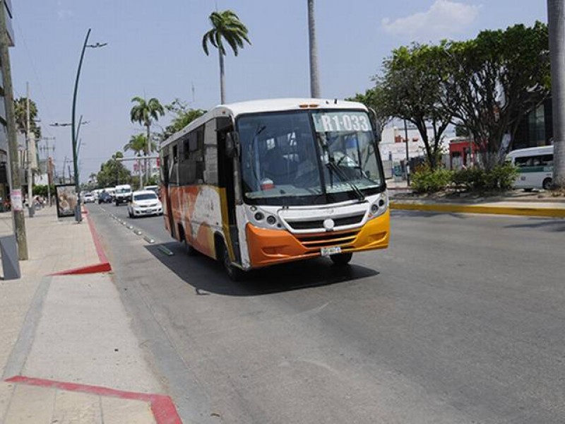 Concesionarios del extinto conejobús insisten en pago de adeudos