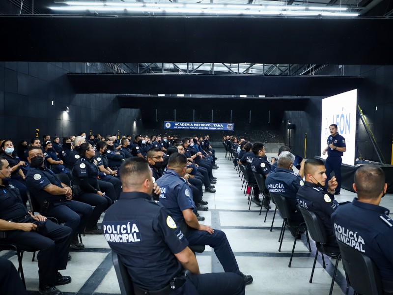 Concluye capacitación a elementos de seguridad en León