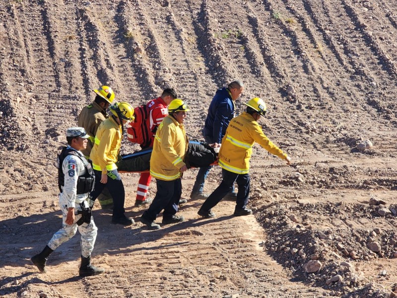 Concluye emergencia en carretera por volcamiento