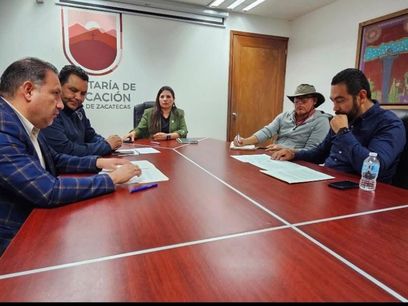 Concluye reordenamiento de plazas en Escuelas Normales: regresarán 50 docentes