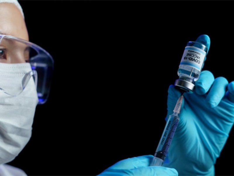 Concluye segunda etapa de ensayos de vacuna rusa EpiVak Corona