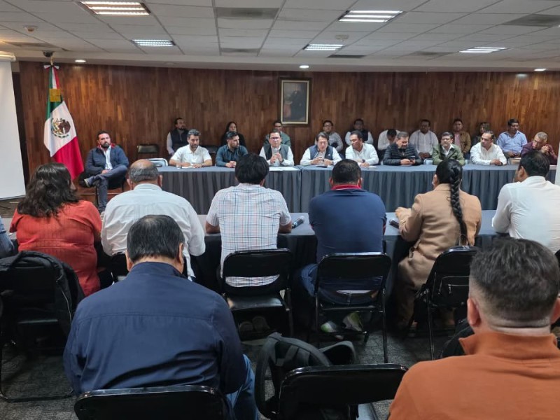 Concluye segunda mesa tripartita entre la Sección 22 y el Gobierno