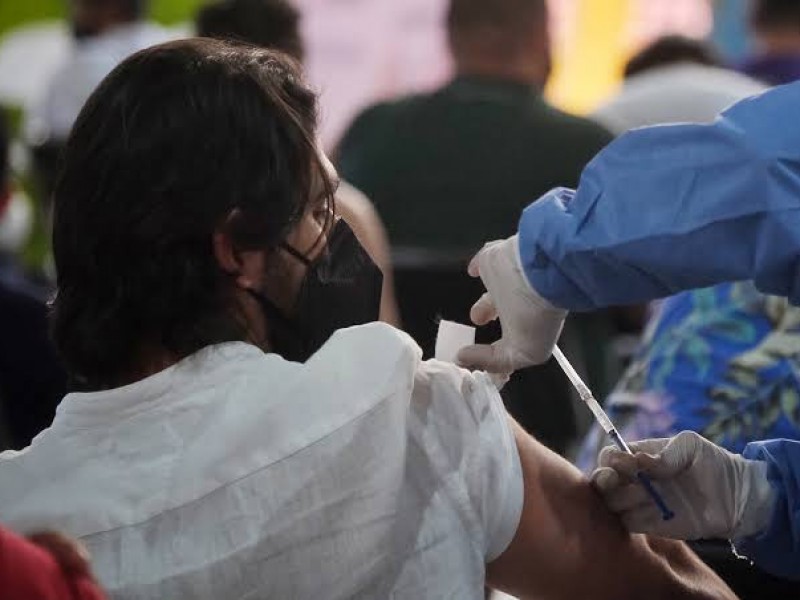 Concluye vacunación para mayores de 18 en Jalisco