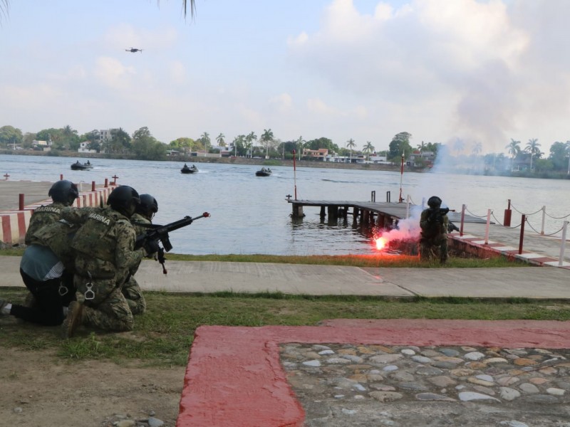 Concluyen adiestramiento militar en la Brigada Anfibia de Tuxpan