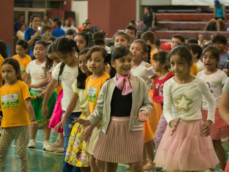 Concluyen cursos de verano en COMUDE 2023.