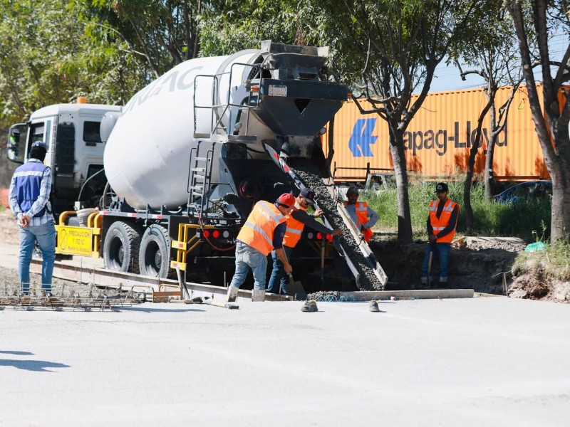 Concluyen la instalación de la línea pluvial en Adolf B. Horn Concluyen la instalación de la línea pluvial en Adolf B. Horn