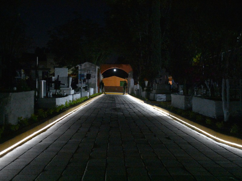 Concluyen obra de remodelación en panteón de Pedro Escobedo