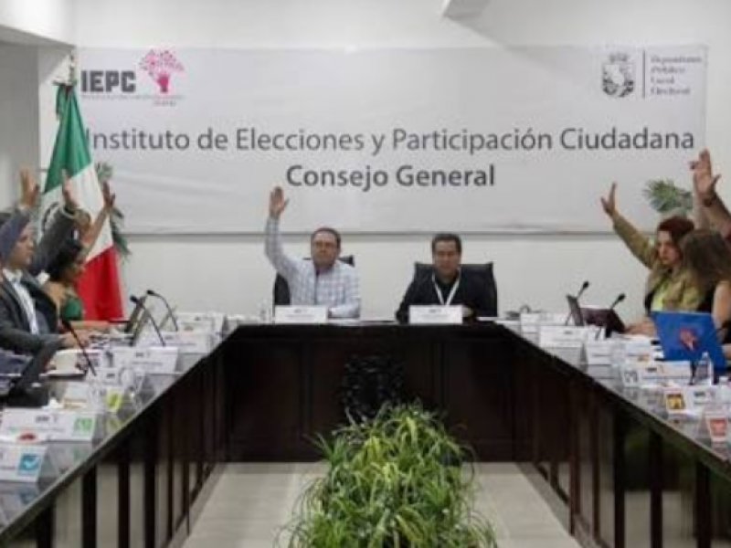 Concluyen periodo tres consejeros del IEPC