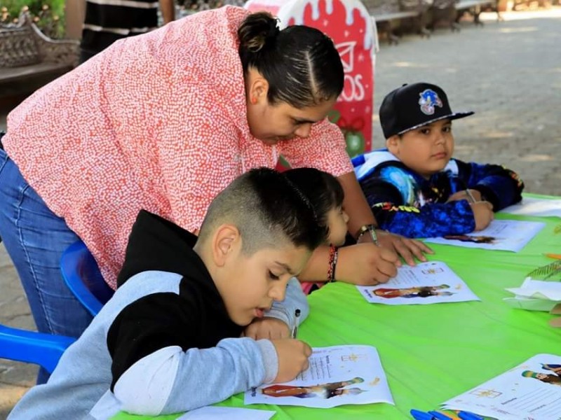 Concluyó taller navideño de Correos de México en Tangancícuaro