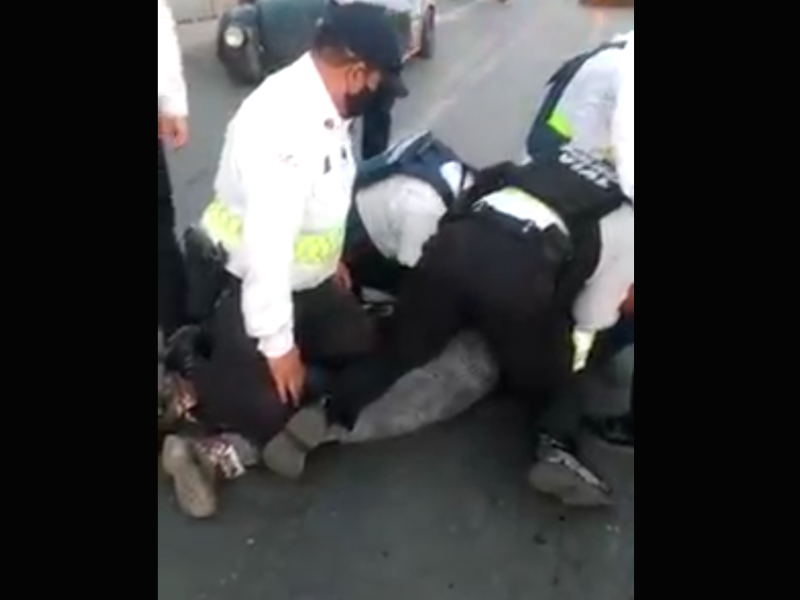 Condena CDHEZ represión policial a feministas en Valparaíso