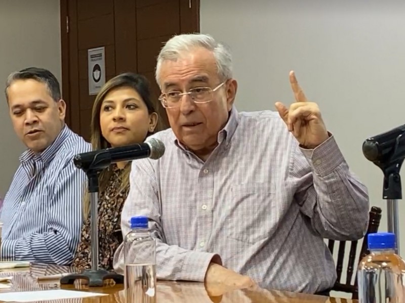 Condiciona Gobernador diálogo con productores, les pide liberar el Aeropuerto