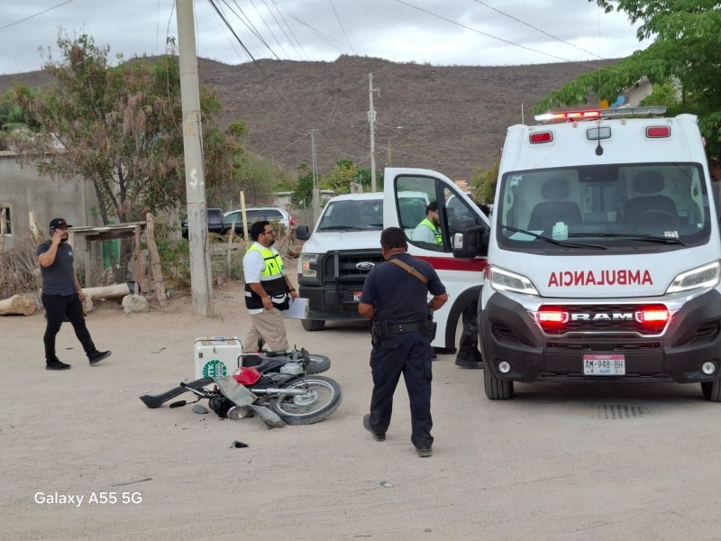 Conductor atropella a motociclista y huye en colonia Agua Escondida