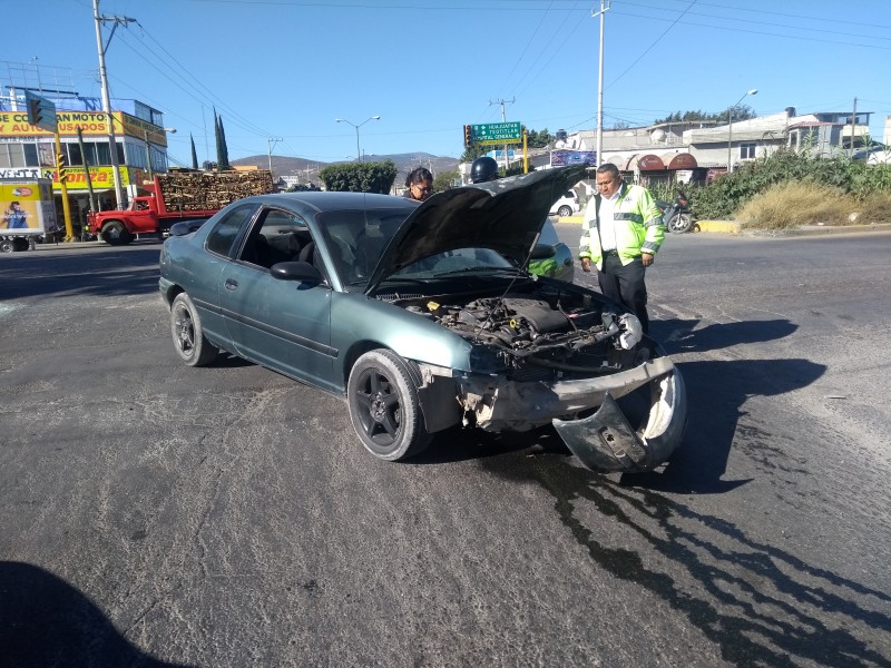 Conductor provocó accidente y escapo