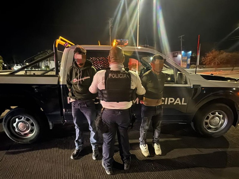 Conductor se salta rojo y genera persecución; fue detenido