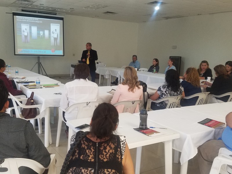 Conferencia para obtencion ingresos en Dependencias de apoyo