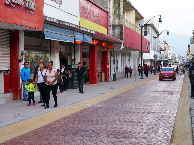Confirma Ayuntamiento Tepic ampliación en aforo comercial por semáforo verde