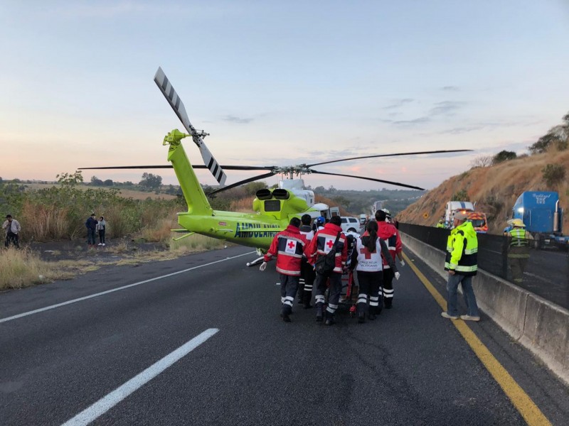 Confirman 14 muertos por accidente en Zapotlanejo