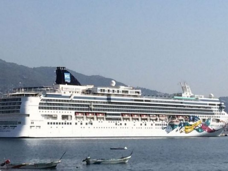 Confirman arribo de crucero para octubre en Zihuatanejo