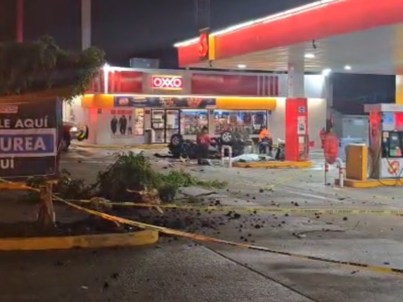 Confirman tres muertos en aparatoso accidente vial