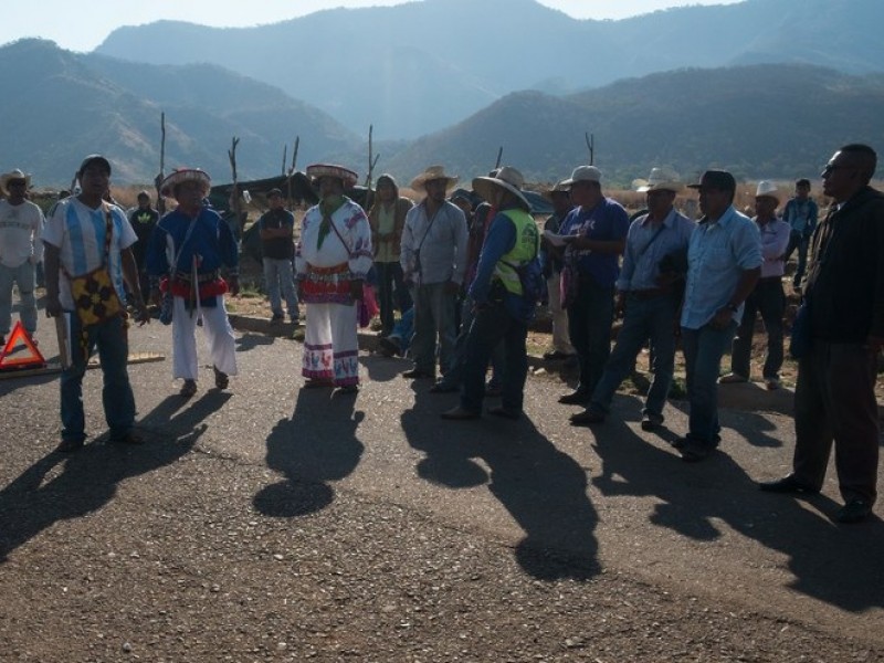 Conflicto territorial entre Jalisco y Nayarit deja indígenas desprotegidos