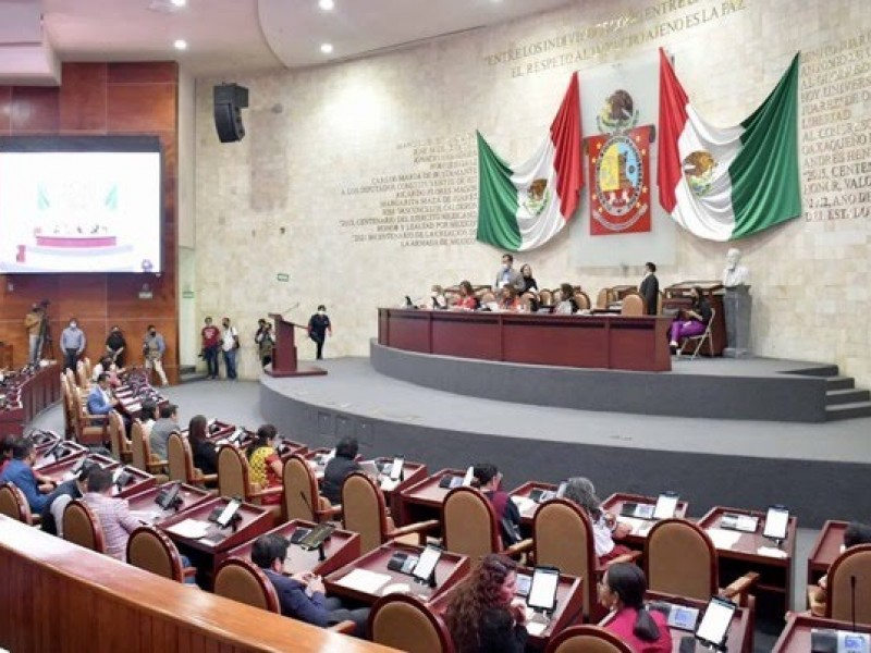 Confrontación en Congreso Oaxaqueño por leyes de paridad de género