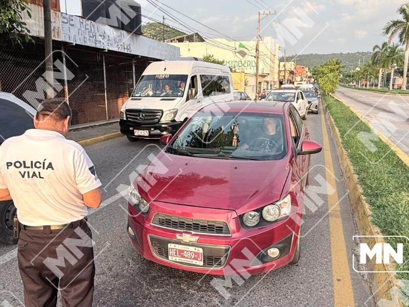 Confunden con fallecido a conductor dormido en Zihuatanejo