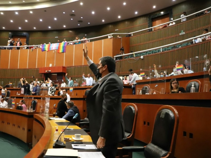 Congreso de Guerrero reconoce los matrimonios igualitarios