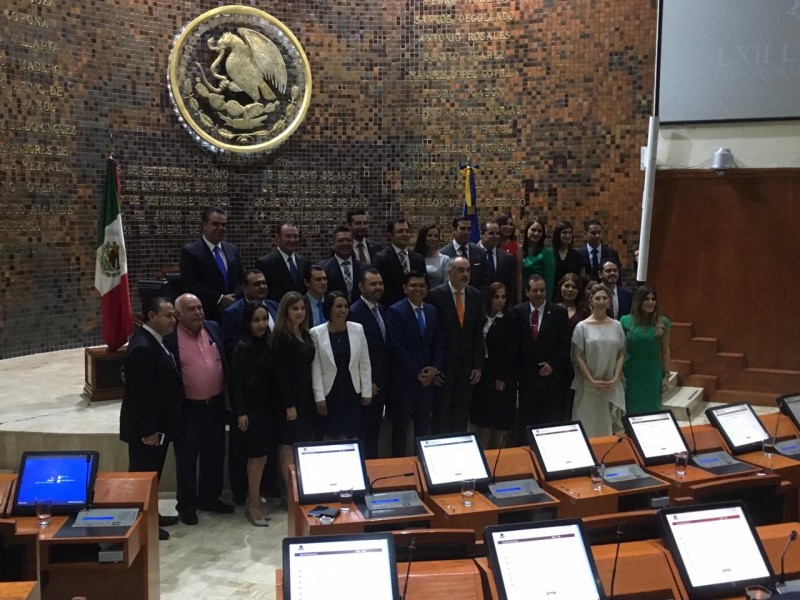 Congreso de Jalisco rinde protesta a nueva legislatura
