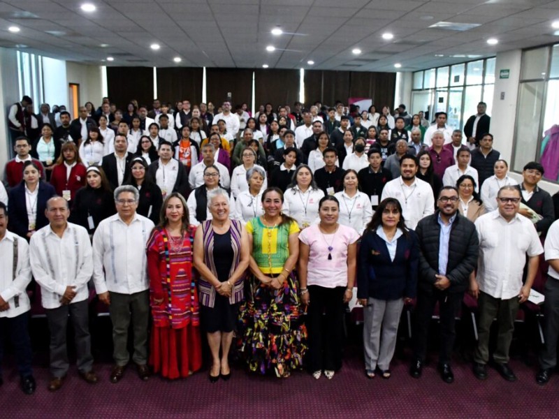 Congreso Oaxaqueño sede del Primer Foro Estatal de los Proyectos Escolares Comunitarios Congreso Oaxaqueño sede del Primer Foro Estatal de los Proyectos Escolares Comunitarios