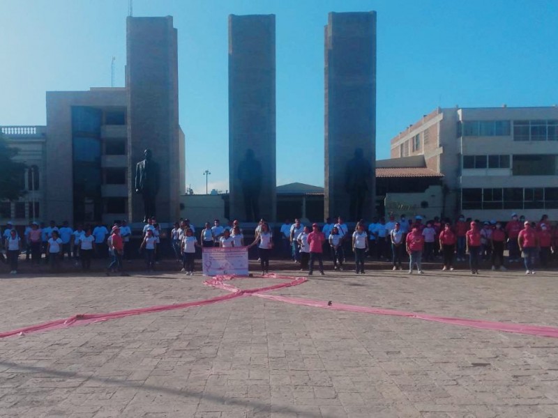 Conmemora IMSS con marcha el día de la lucha contra el cáncer de mama