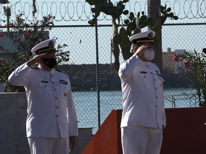 Conmemora marina 107 gesta heróica de la defensa de Veracruz