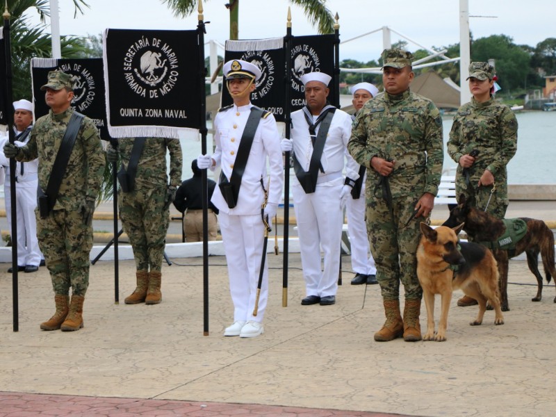Conmemoran Día de Armada de México en Tuxpan