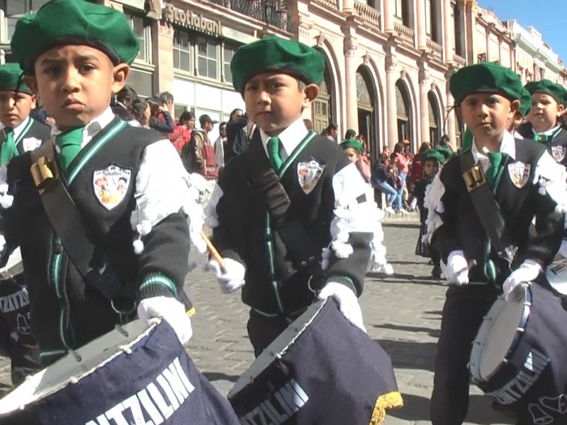 Conmemoran Día de la Bandera