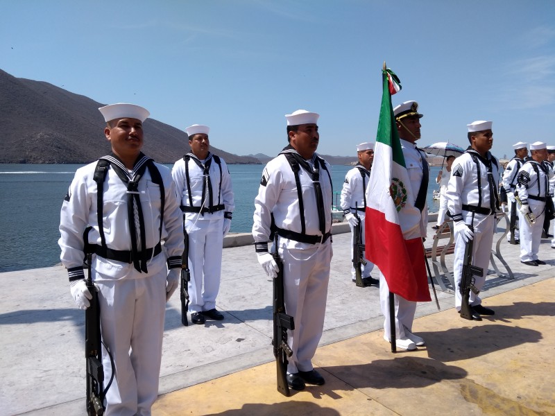 Conmemoran Día de la Marina Nacional en Topolobampo