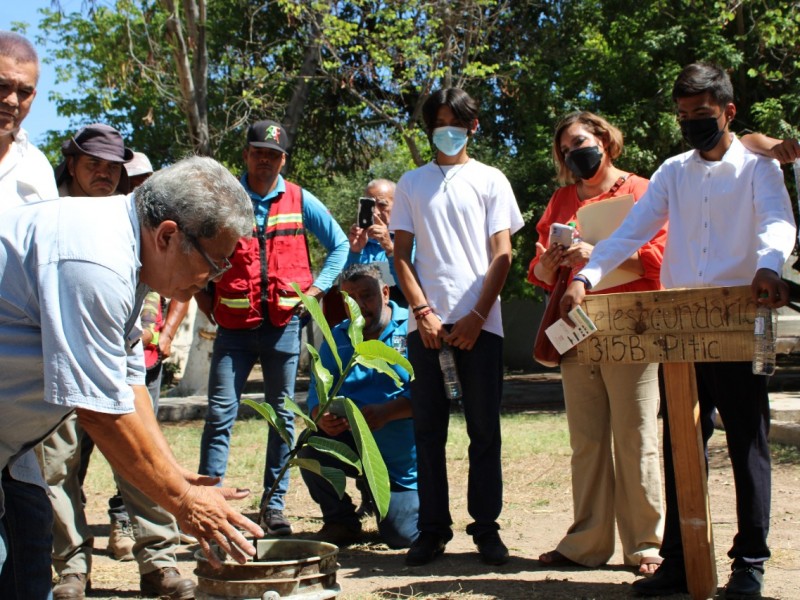 Conmemoran día del árbol en Empalme