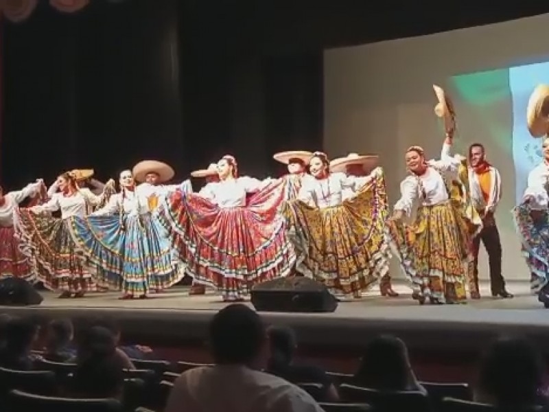 Conmemoran día internacional de la danza