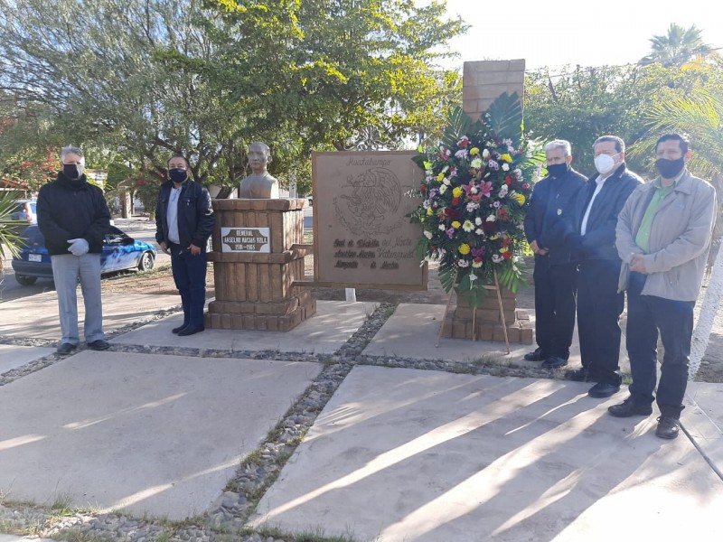 Conmemoran el 56 aniversario luctuoso del General Anselmo Macías Valenzuela.