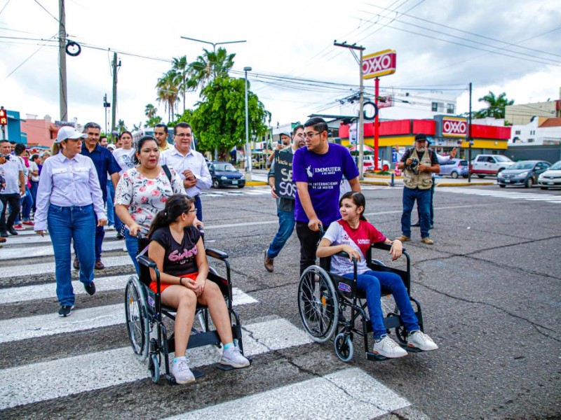 Conmemoran el Día Mundial del Peatón en Mazatlán