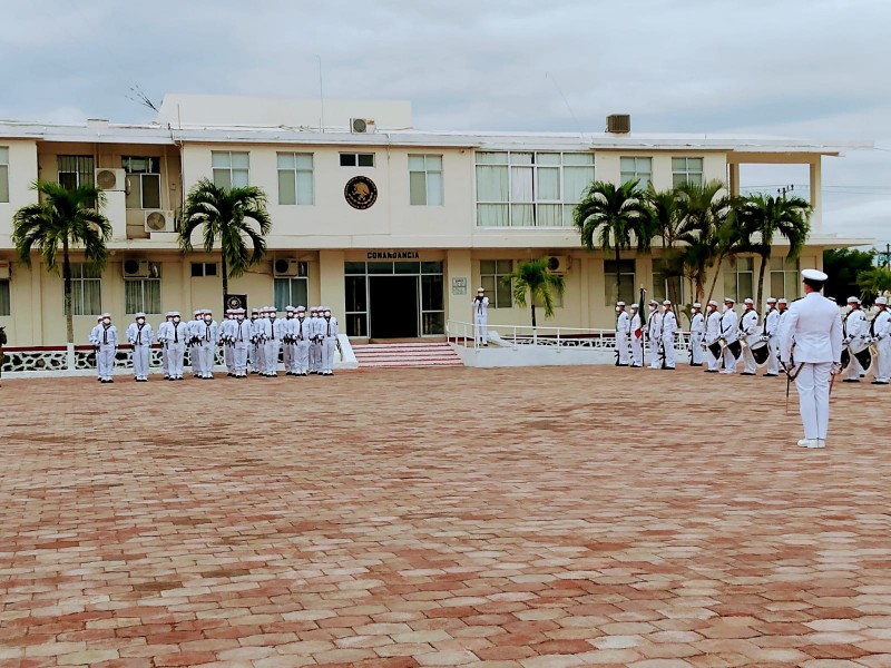 Conmemoran en Tuxpan Dia de la Armada de México