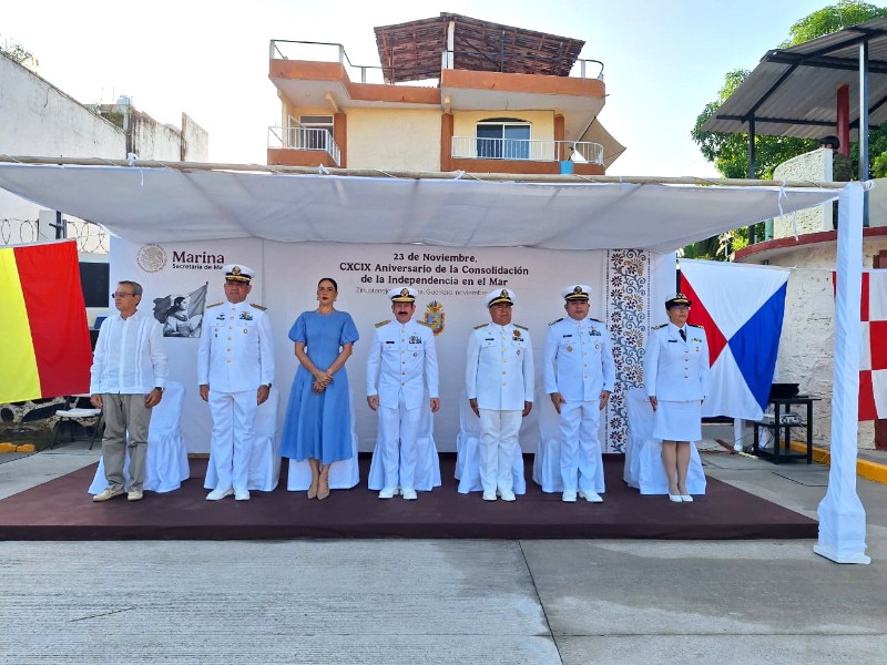 Conmemoran en Zihuatanejo Día de la Armada de México