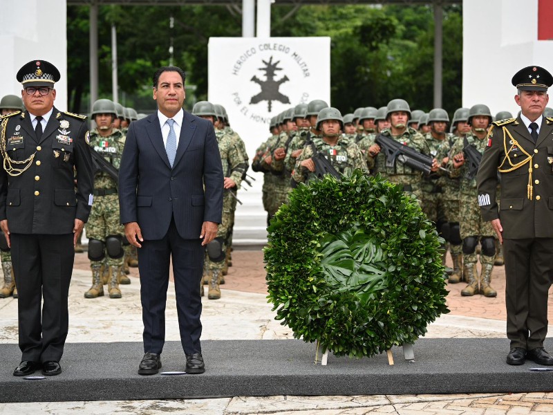 Conmemoran gesta heroica de los niños héroes en Chiapas